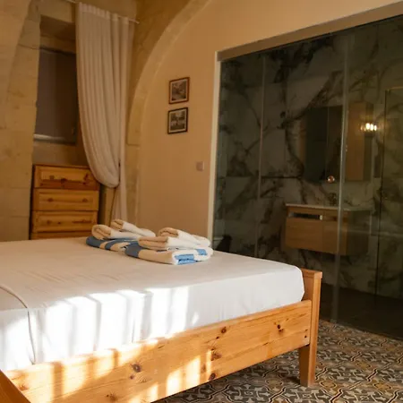 Ta' Keninu Case de vacanță Sannat